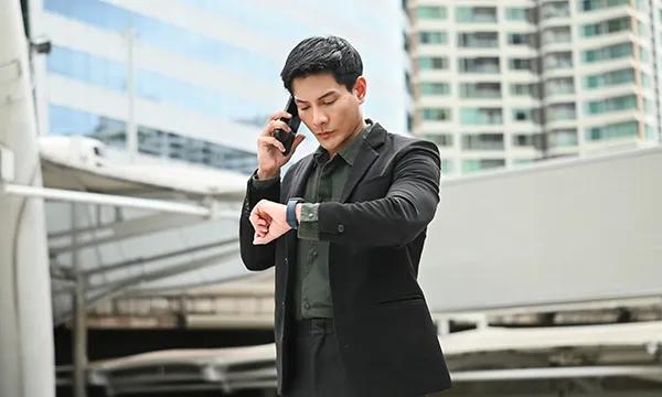 นาฬิกากับสถานะทางสังคมในโลกธุรกิจ: มากกว่าแค่เครื่องบอกเวลา