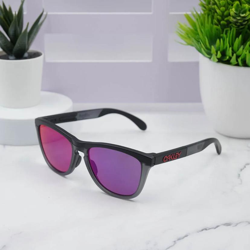 แว่นตากันแดด รุ่น OO9284