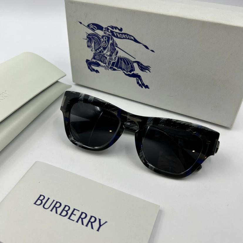 แว่นตากันแดด รุ่น 0BE4440U