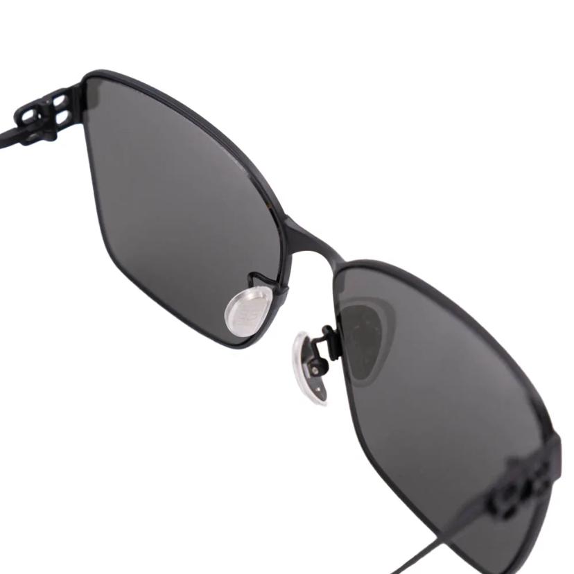 แว่นตากันแดด Balenciaga รุ่น BB0338SK 001