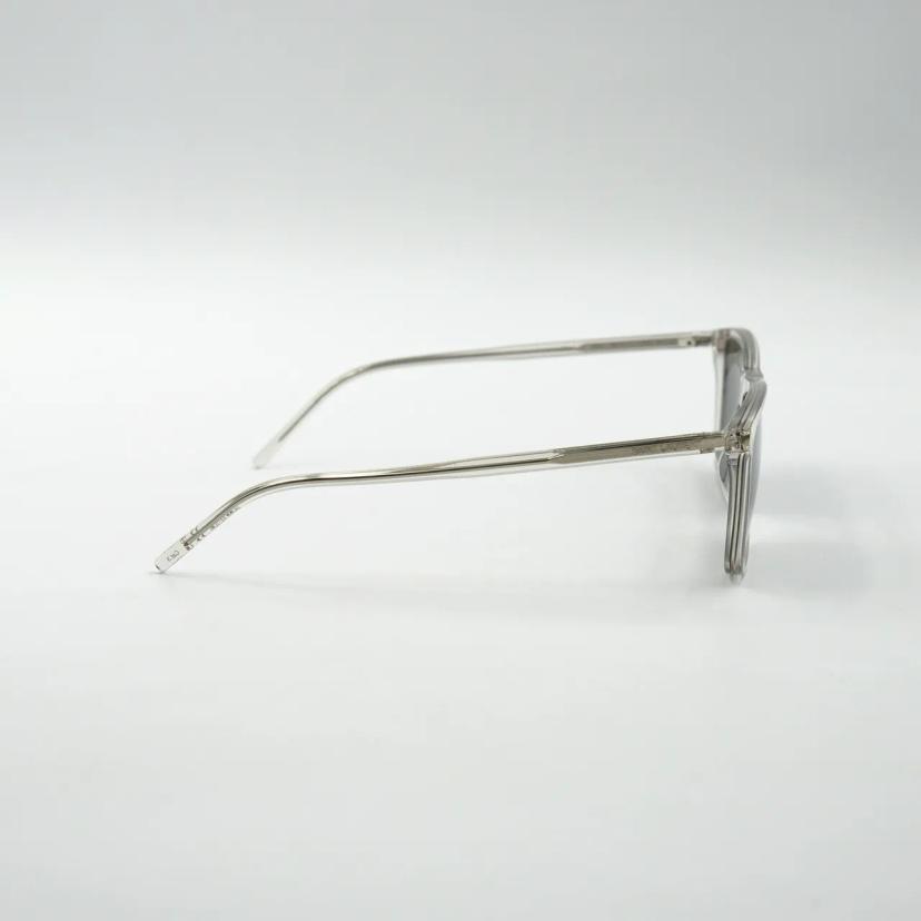 แว่นกันแดด YSL รุ่น SL 668 003