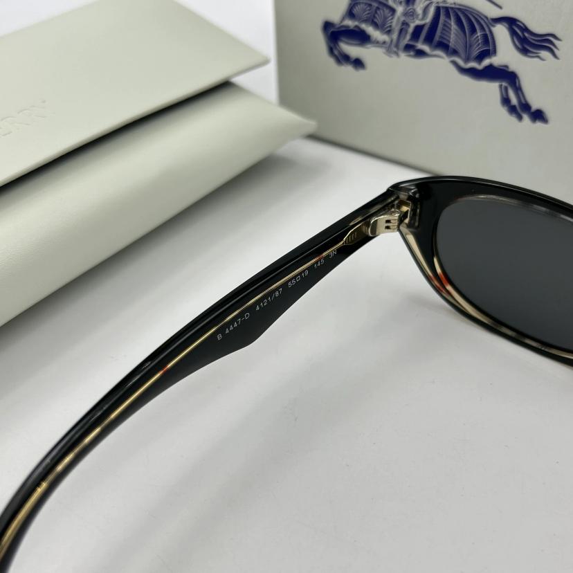 แว่นตากันแดด รุ่น 0BE4447D