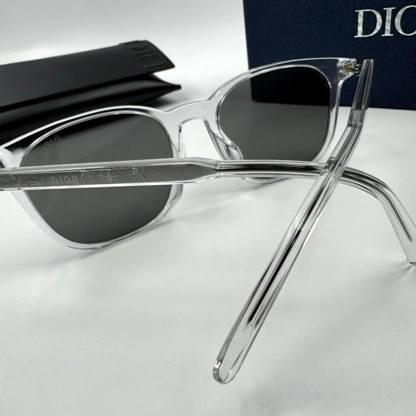 แว่นตากันแดด Dior รุ่น S1F 85A5
