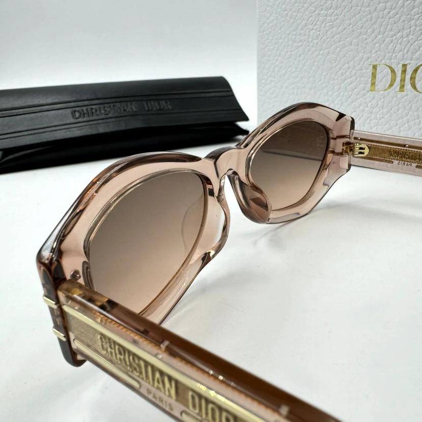 แว่นตากันแดด Dior รุ่น B1U 40F1