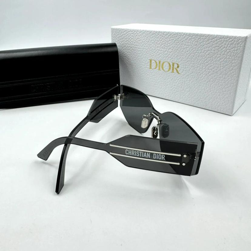 แว่นตากันแดด Dior รุ่น M6U F0A0