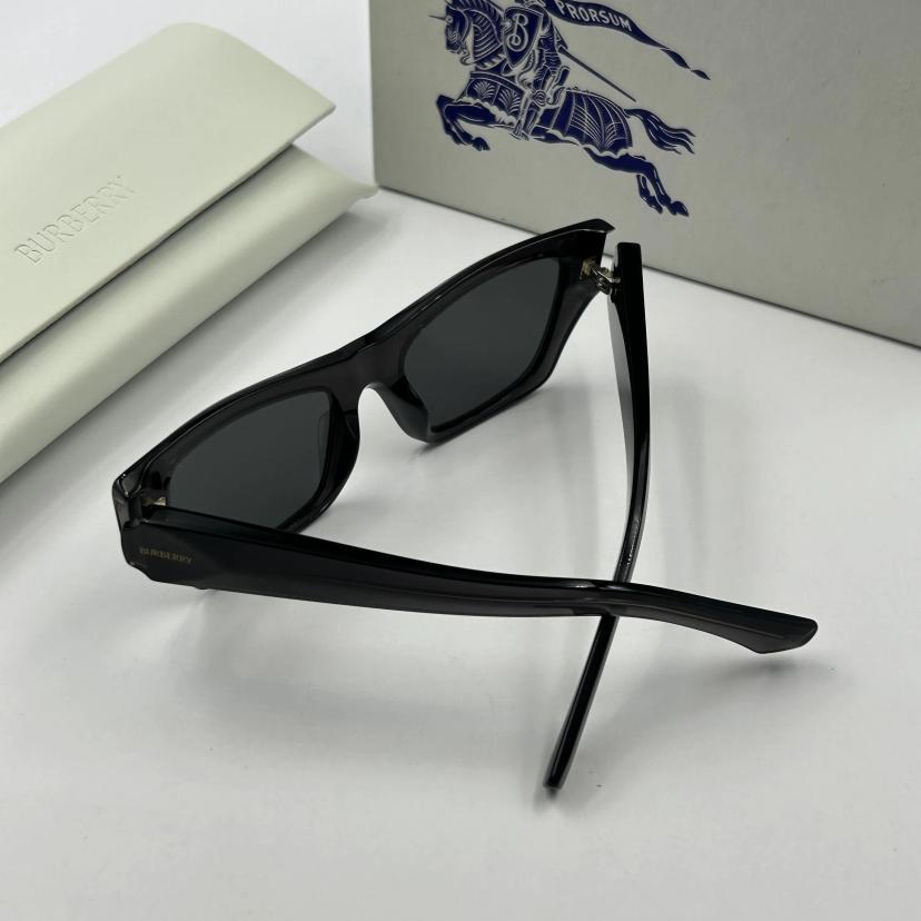 แว่นตากันแดด รุ่น 0BE4441U