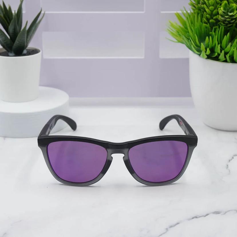 แว่นตากันแดด รุ่น OO9284