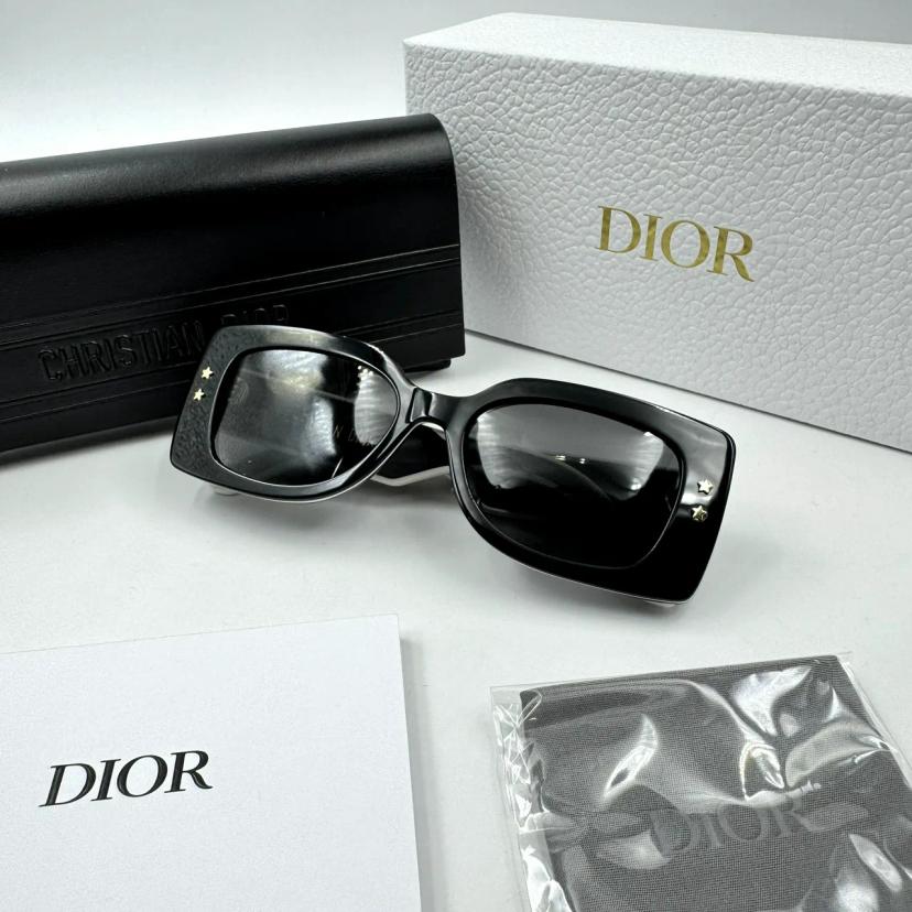 แว่นตากันแดด Dior รุ่น S1U 10A0