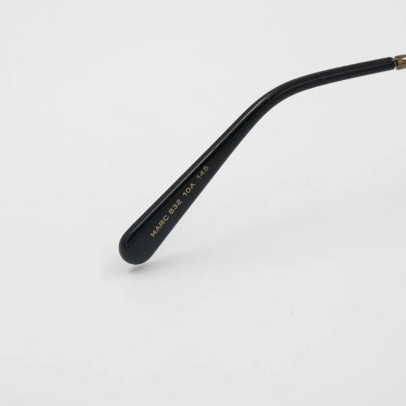 แว่นสายตา รุ่น MARC832 10A