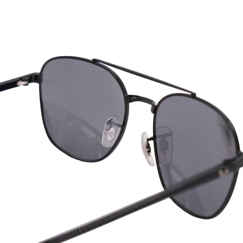 แว่นตากันแดด RayBan รุ่น RB3688 002/B1