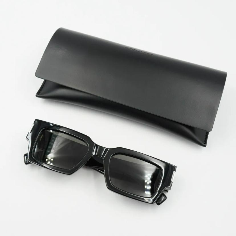 แว่นกันแดด YSL รุ่น SL 572 001