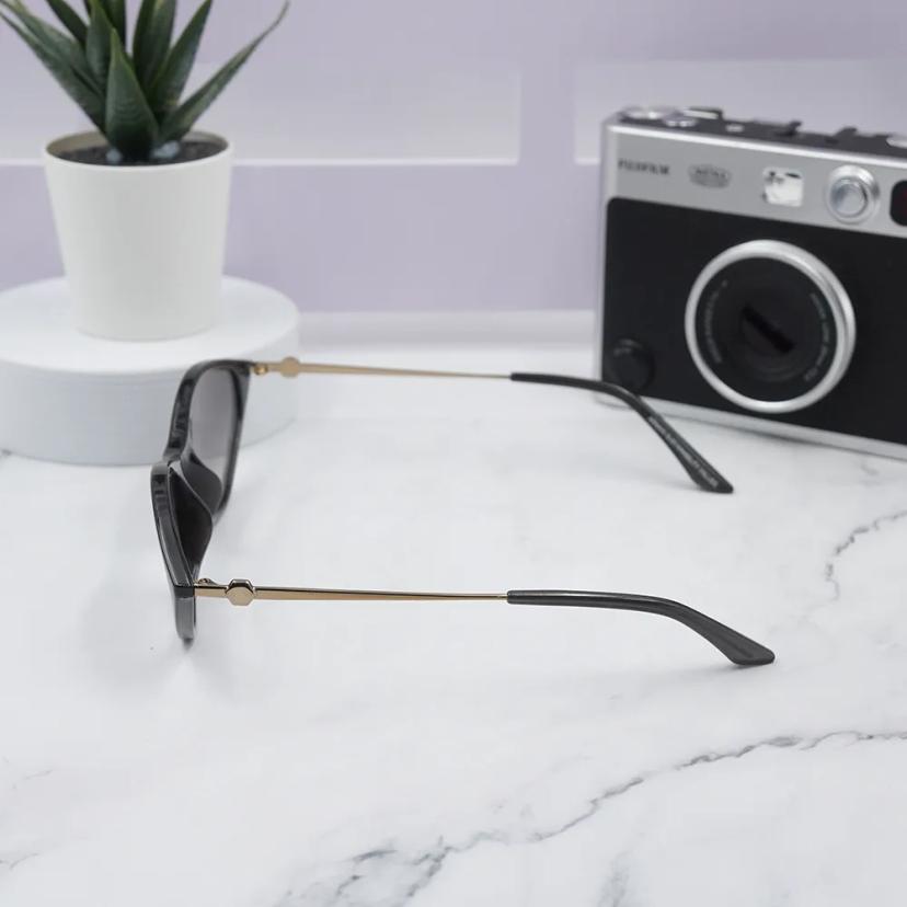 แว่นตากันแดด รุ่น 0AX4152SU