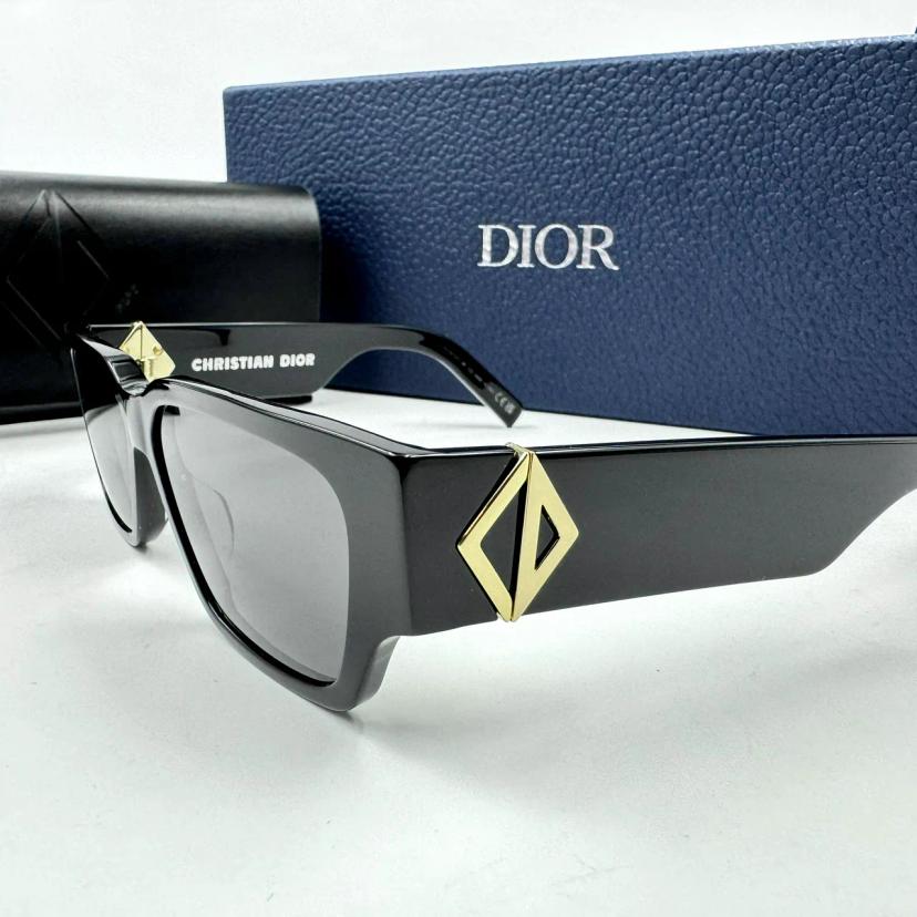 แว่นตากันแดด Dior รุ่น S5I 10A0