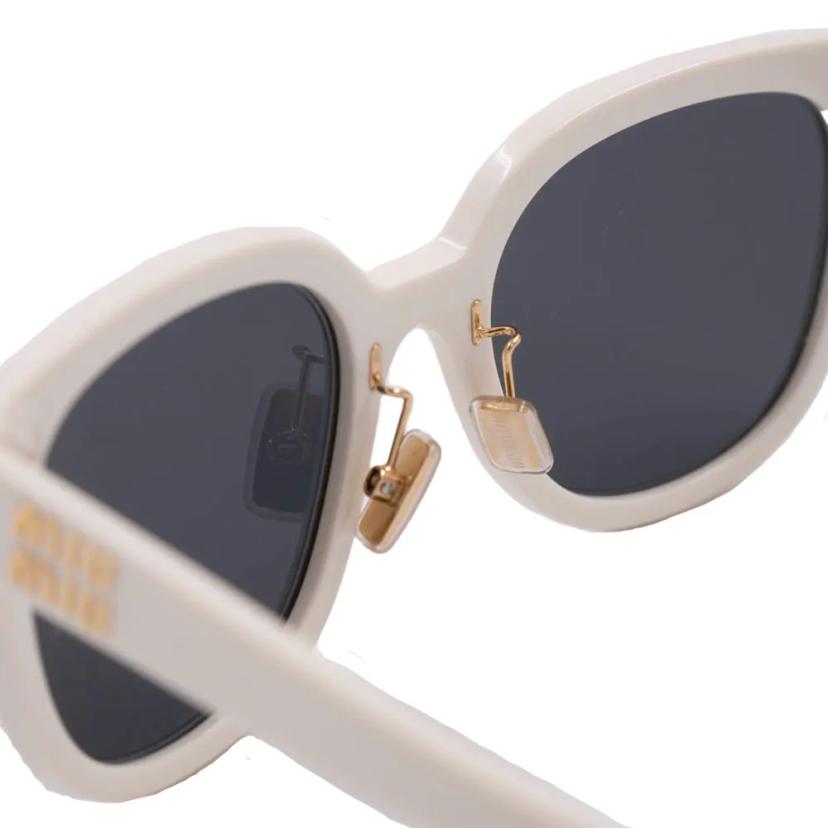 แว่นตากันแดด Miu Miu รุ่น MU 01ZS 1425S0