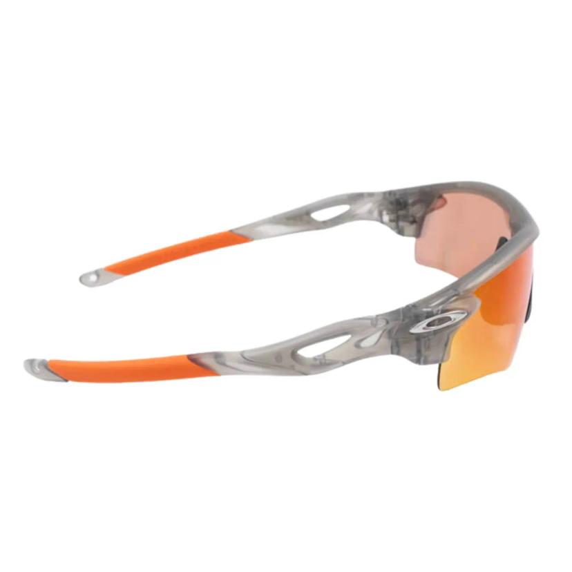 แว่นกันแดด OAKLEY รุ่น OO9206-920695-38